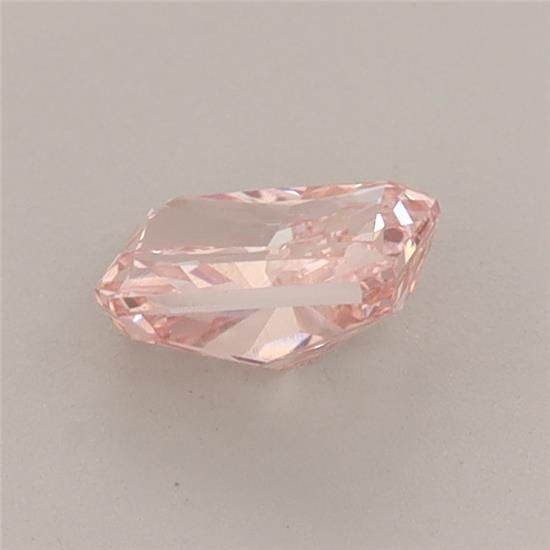 0.6 CT Fancy Vivid Pink RADIANT