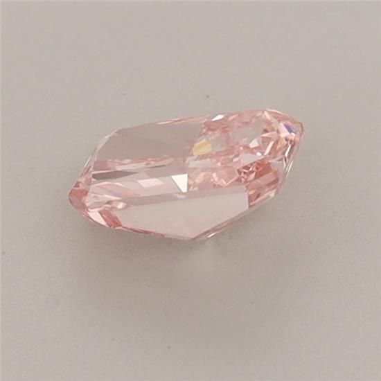 0.6 CT Fancy Vivid Pink RADIANT