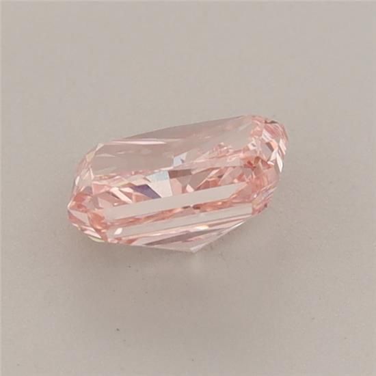 0.61 CT Fancy Vivid Pink RADIANT