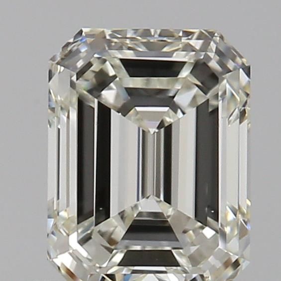 0.70 ct Emerald diamond