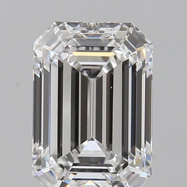 1.1 ct lab-grown Emerald Diamond