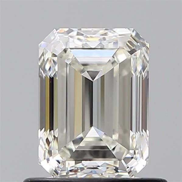 0.90 ct Emerald diamond