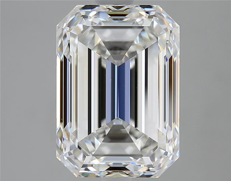 3.81 ct Emerald diamond