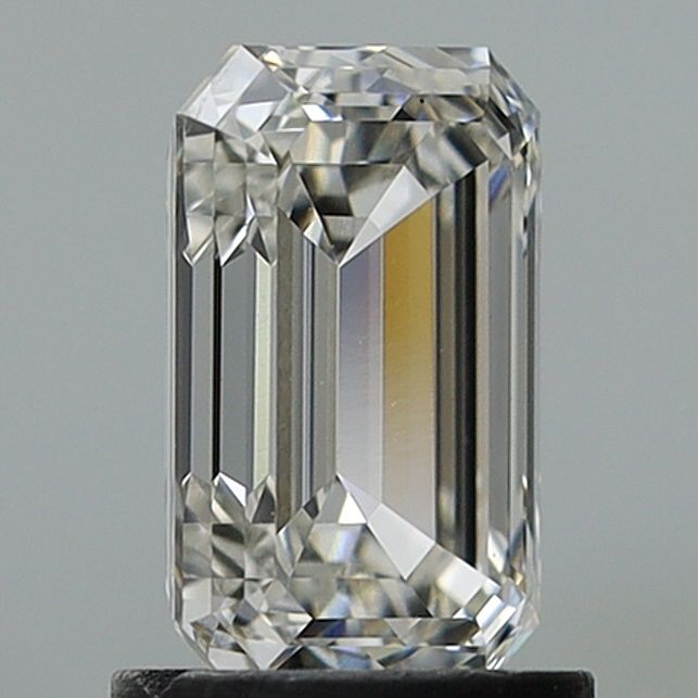 1.56 ct. emerald Lab Grown Diamond front image