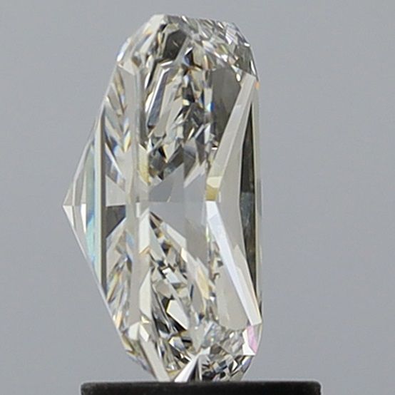 2.50 ct. radiant Lab Grown Diamond front image