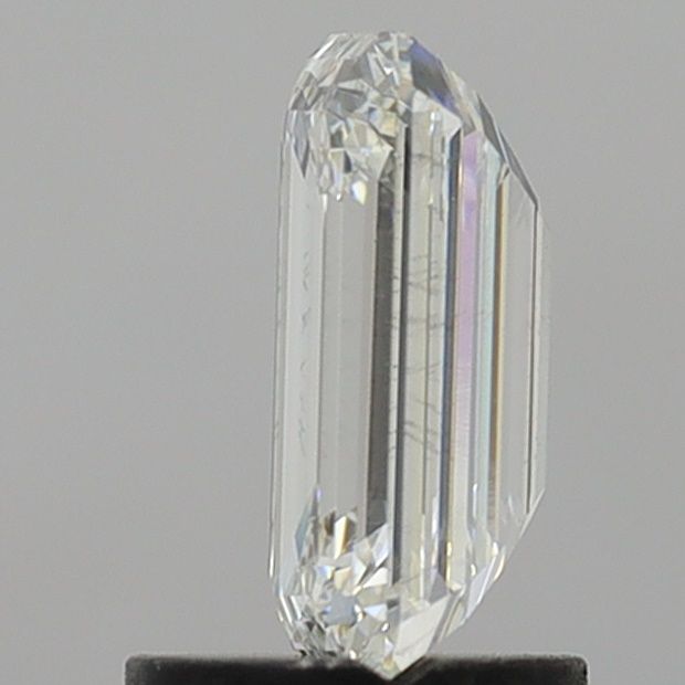 1.50 ct. emerald Lab Grown Diamond front image
