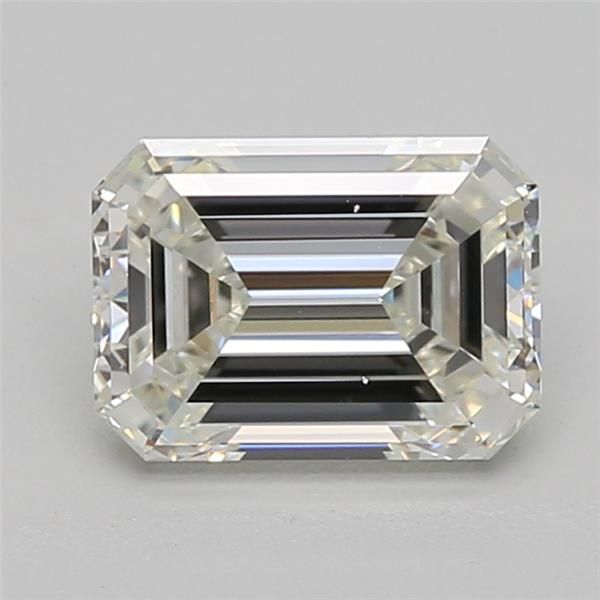 2.20 ct Emerald diamond