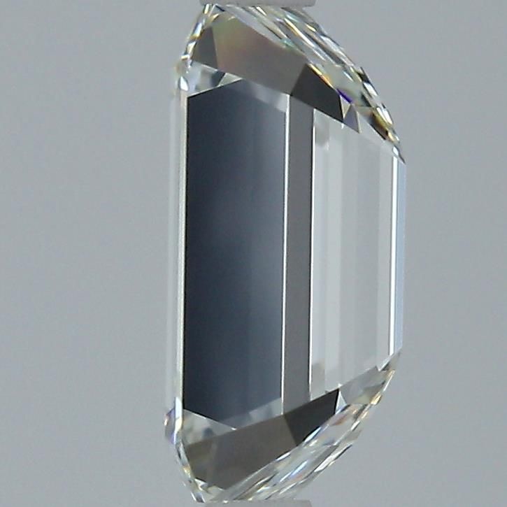 1.80 ct Emerald diamond