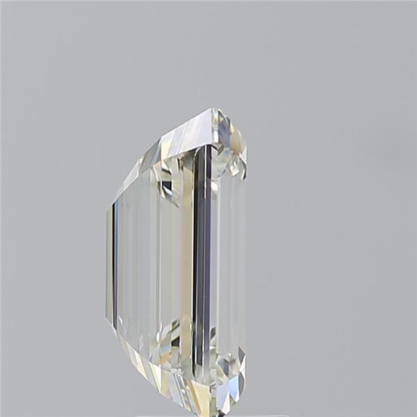 5.02ct Emerald diamond