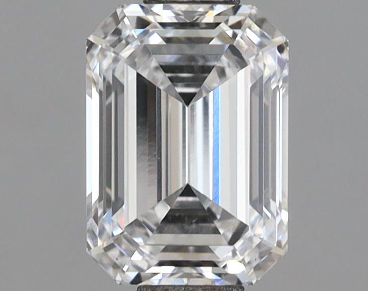 1.12 ct lab-grown Emerald Diamond