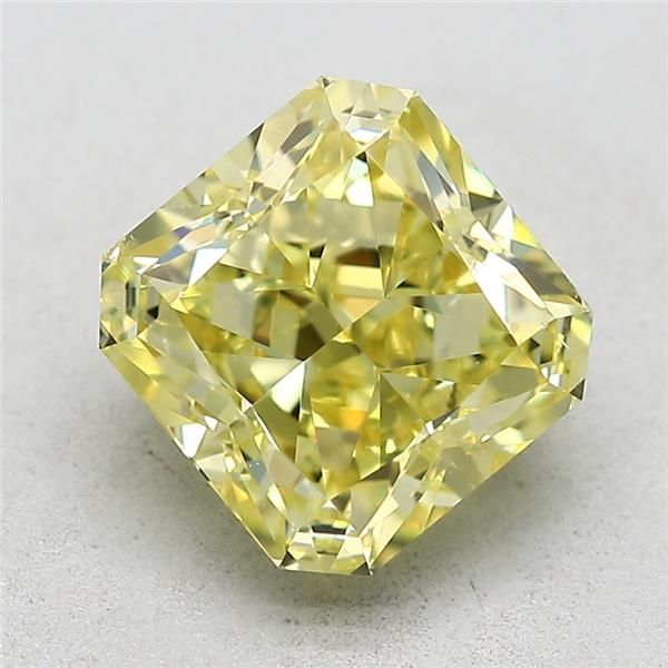3.01 ct Radiant diamond