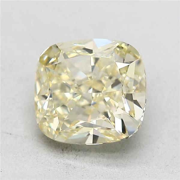 2.70 ct Cushion Brilliant diamond