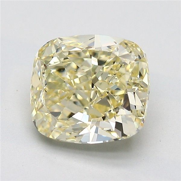 2.33 ct Cushion Brilliant diamond