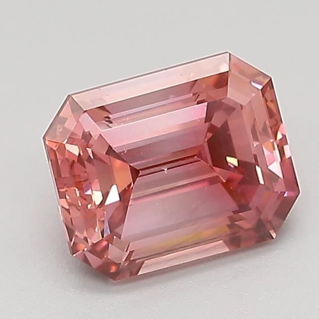 1.30 ct Emerald diamond