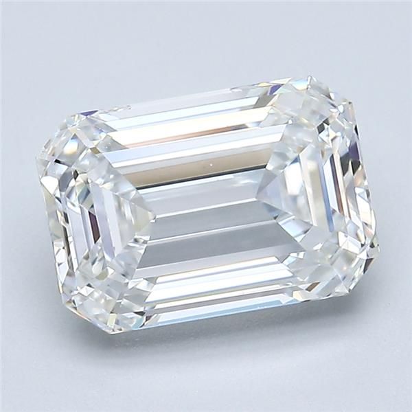 3.09 ct Emerald diamond