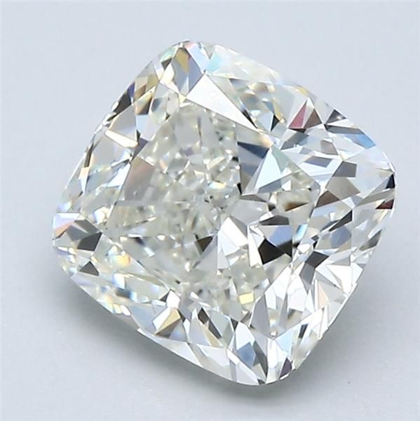 2.01 ct Cushion Brilliant diamond