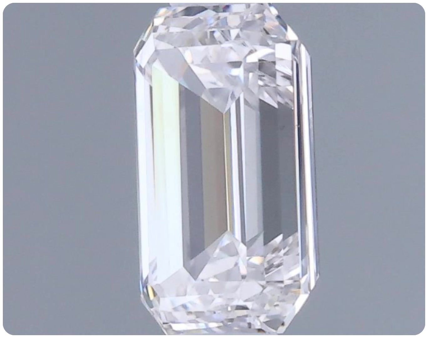 0.50 ct Emerald diamond