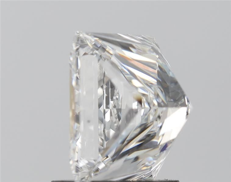 3.01 ct Princess diamond