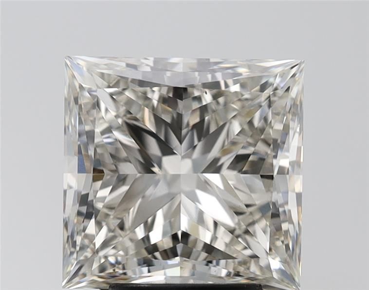 5.01 ct lab-grown Princess Diamond