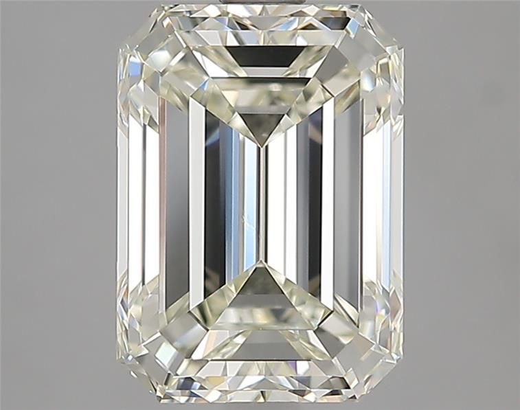 3.50 ct Emerald diamond