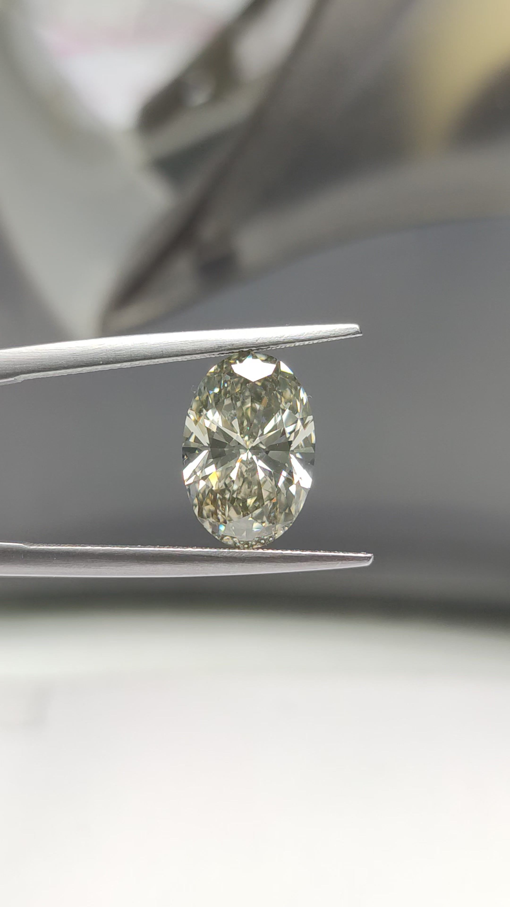 Diament 3.01 ct Fancy Gray Greenish Yellow/SI1