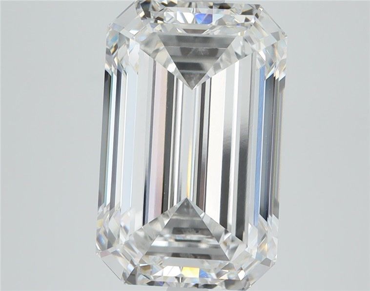 5.75 ct. emerald Lab Grown Diamond front image