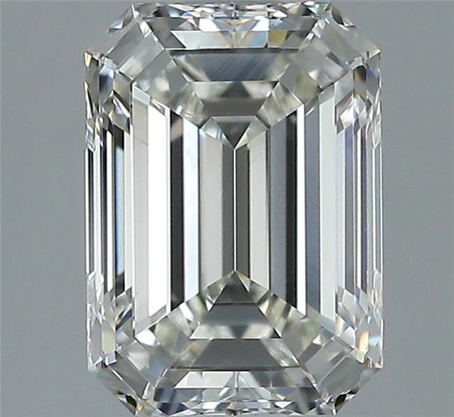 2.01 ct Emerald diamond