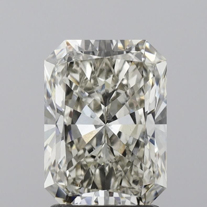 2.1 ct lab-grown Radiant Diamond