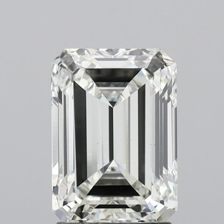 2.60 ct Emerald diamond
