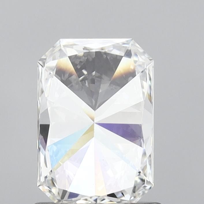 1.10 ct Radiant diamond
