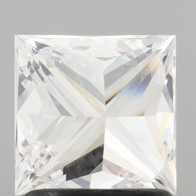 1.4 ct lab-grown Princess Diamond