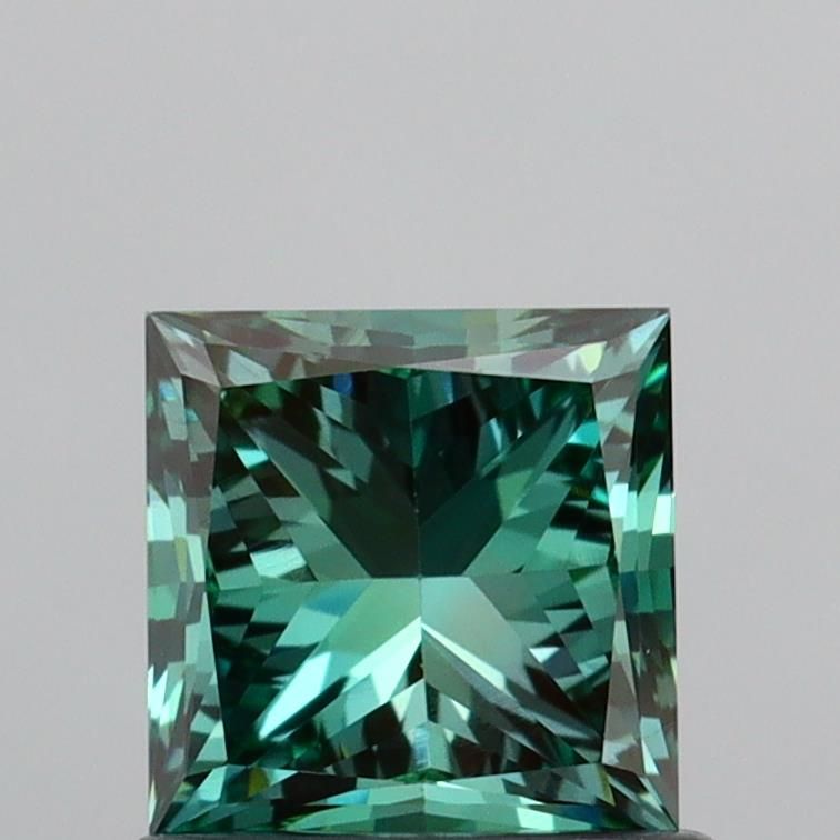 0.91 CT Fancy Vivid Green PRINCESS