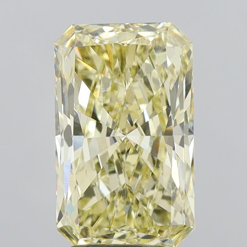 3.24 ct Radiant diamond