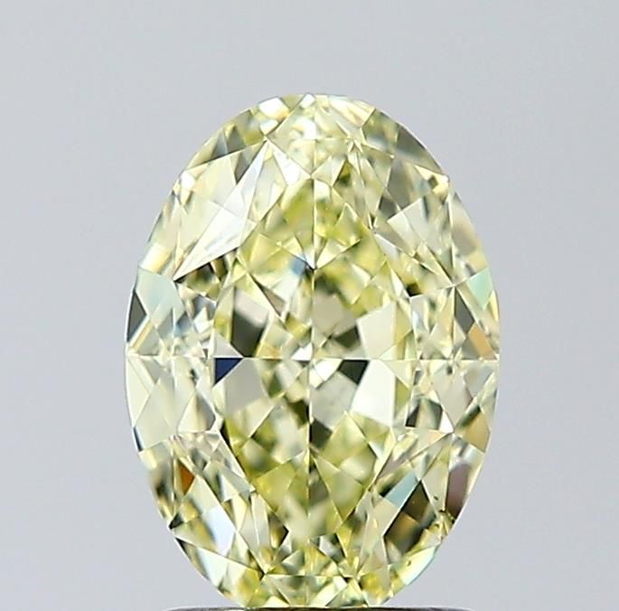 Diament 1.7 ct Fancy Light Yellow/VS2