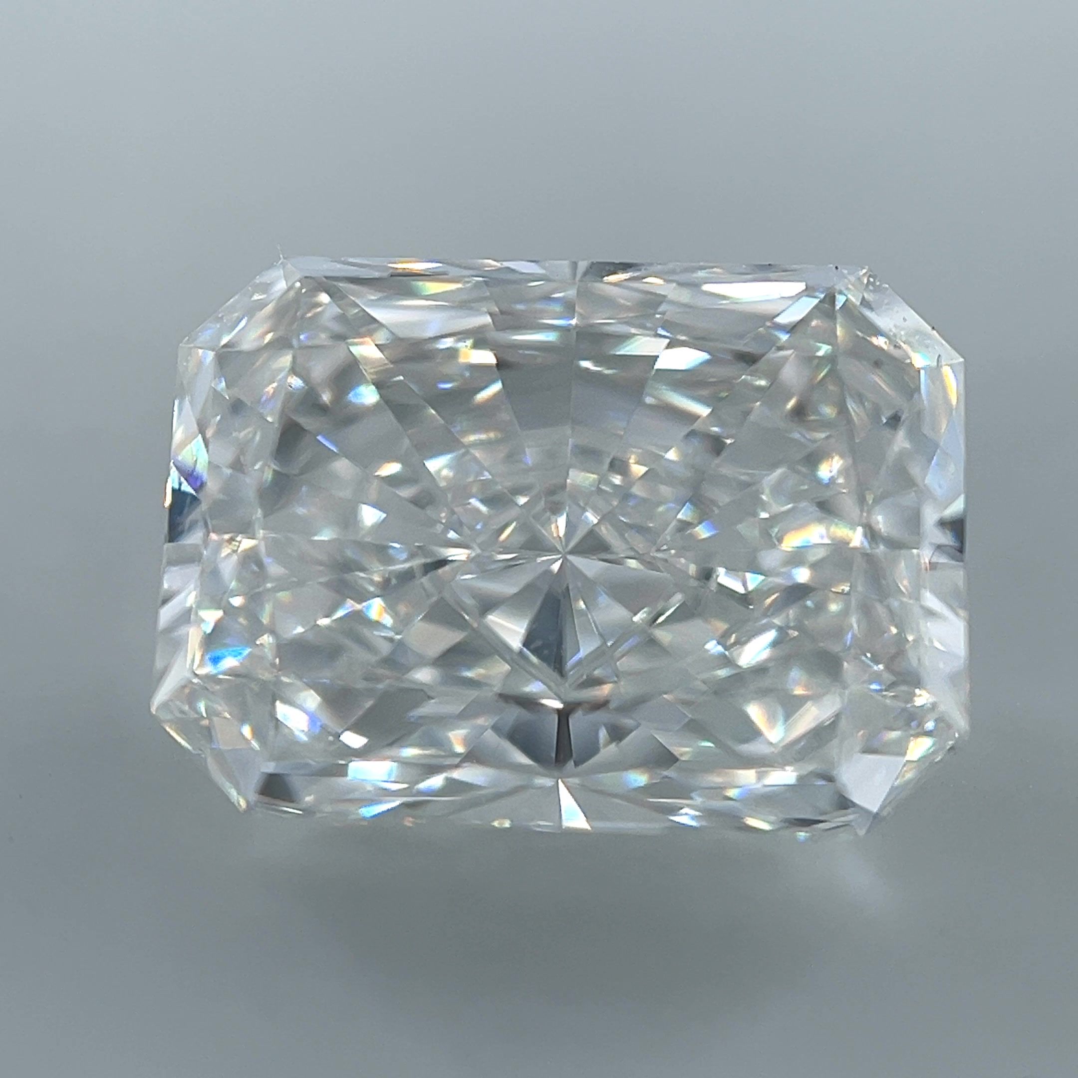 3.01 ct Radiant diamond