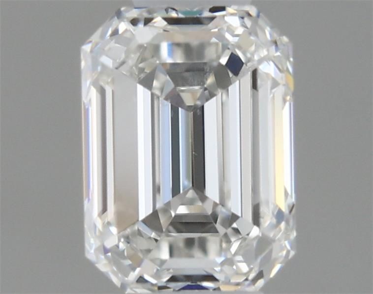 0.40 ct Emerald diamond