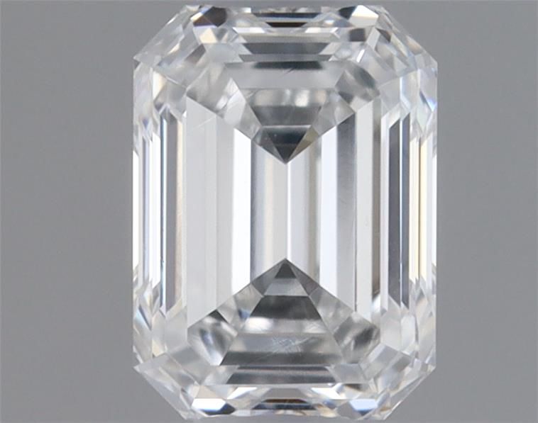 0.32 ct Emerald diamond