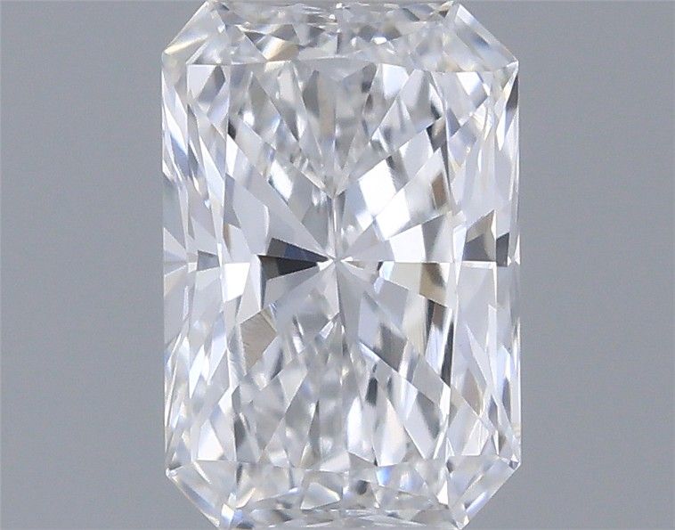 0.31 ct lab-grown Radiant Diamond