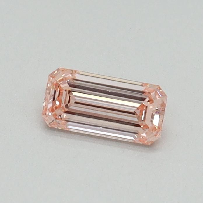 0.31 CT Fancy Intense Pink EMERALD