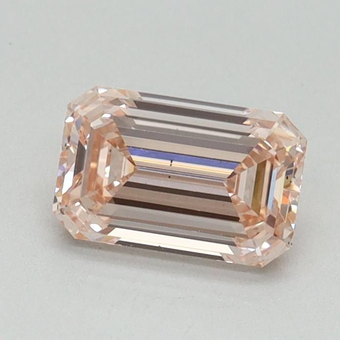 0.80 ct Emerald diamond