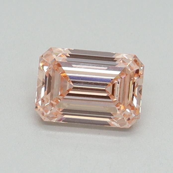 0.61 ct Emerald diamond
