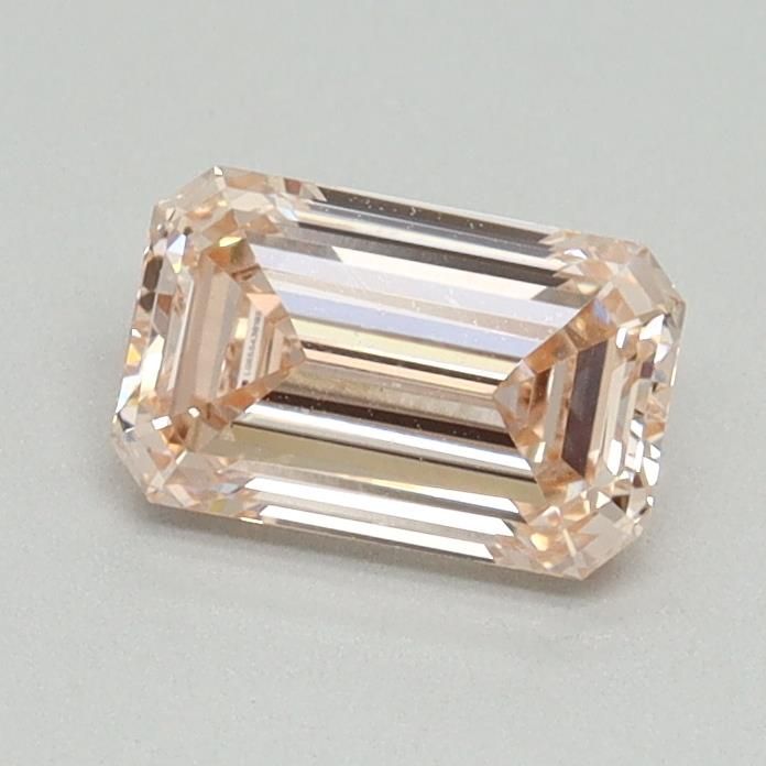 0.78 ct Emerald diamond