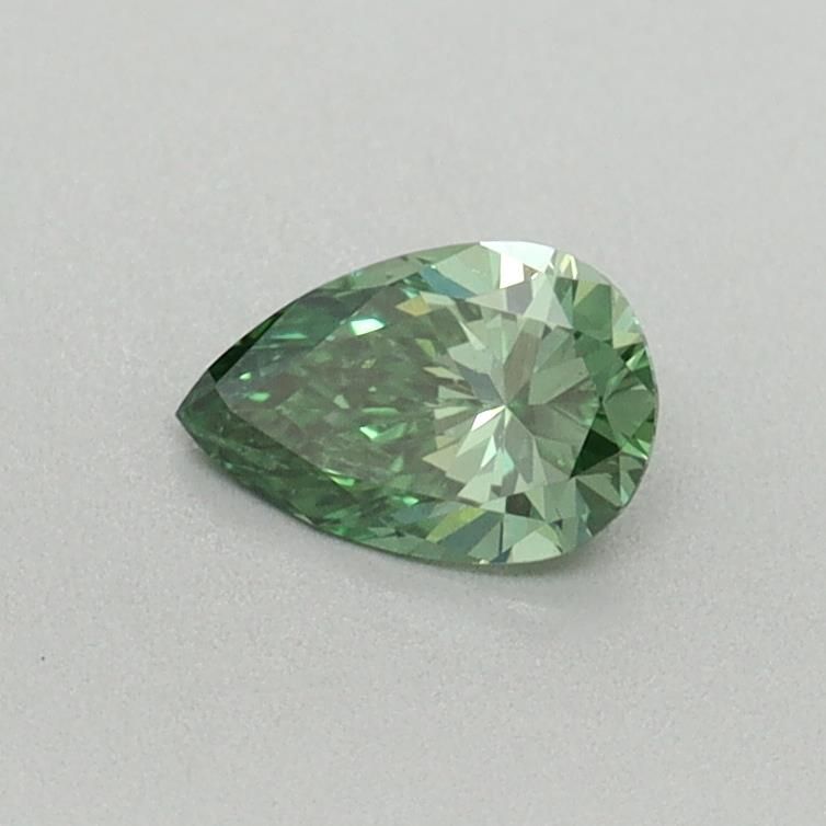0.34 CT Fancy Vivid Green PEAR