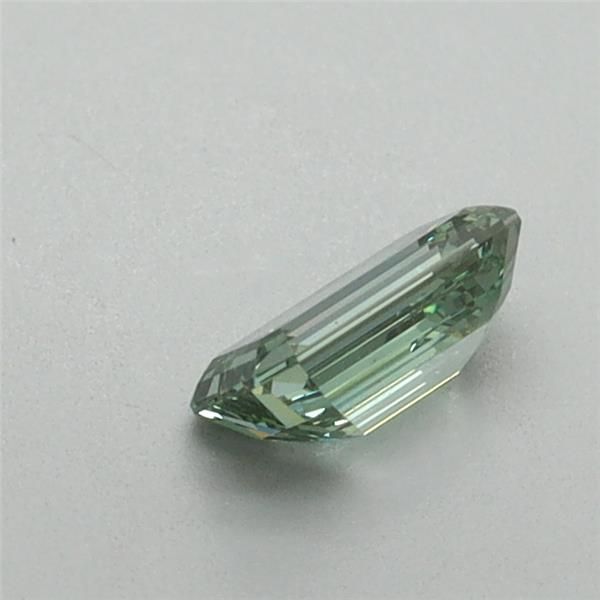 0.42 CT Fancy Vivid Green EMERALD