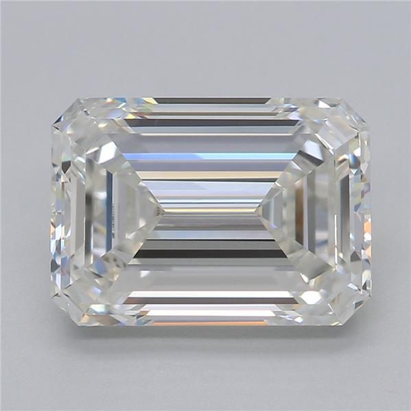 3.02 ct Emerald diamond