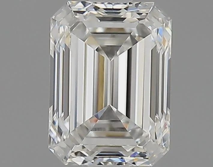 0.45 ct Emerald diamond