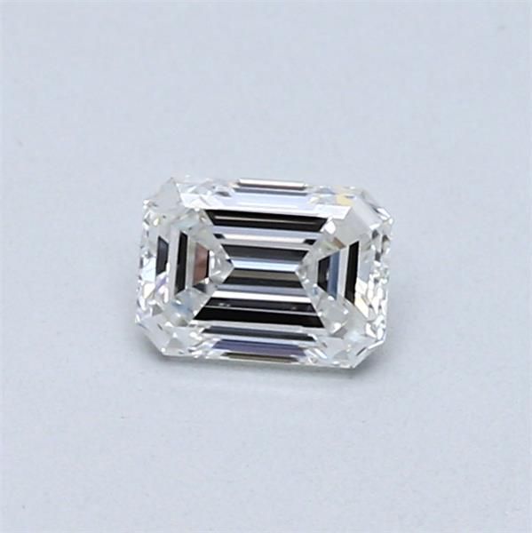0.30 ct Emerald diamond