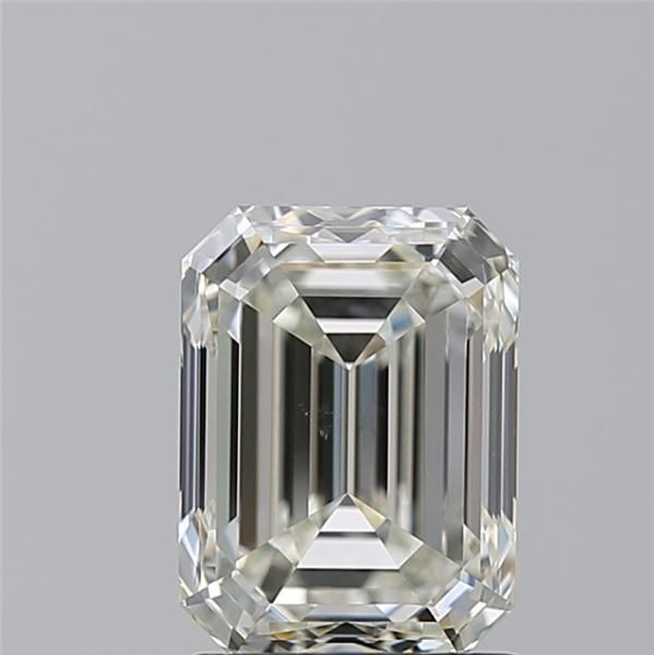 2.01 ct Emerald diamond