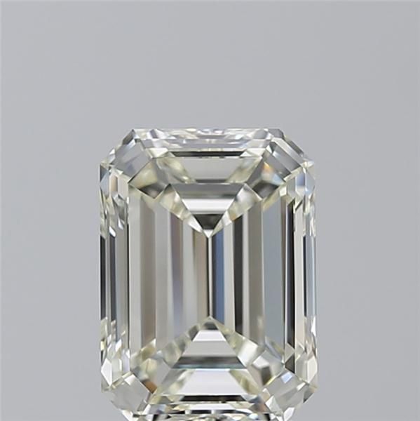 3.01 ct Emerald diamond