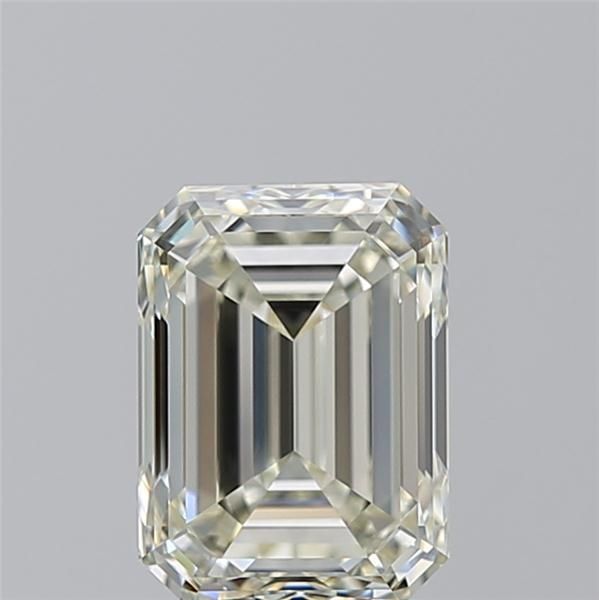 3.02 ct Emerald diamond